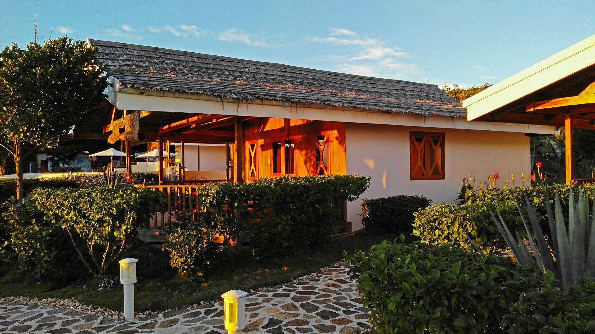 Kawayan Holiday Resort Siquijor Buitenkant foto
